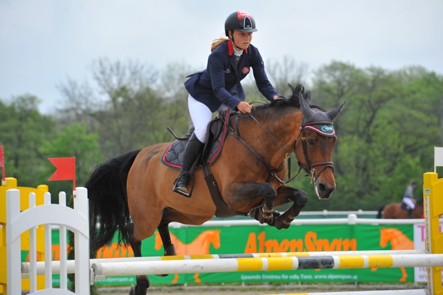 BistanStefanie VirtualDancer 15 BT Fr HB