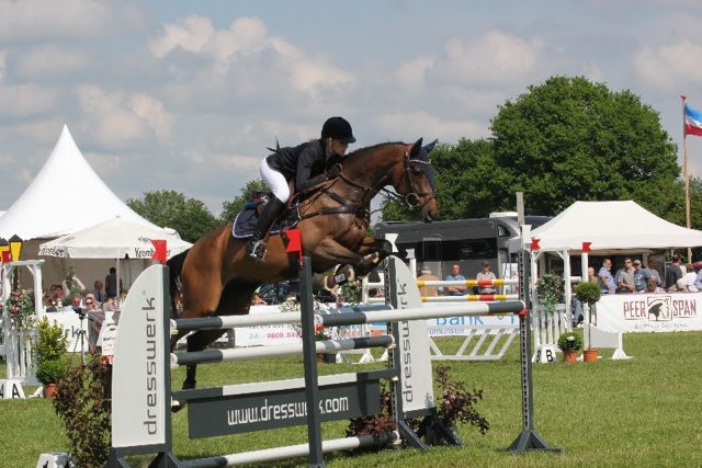 CassandraOrschel Herzblatt