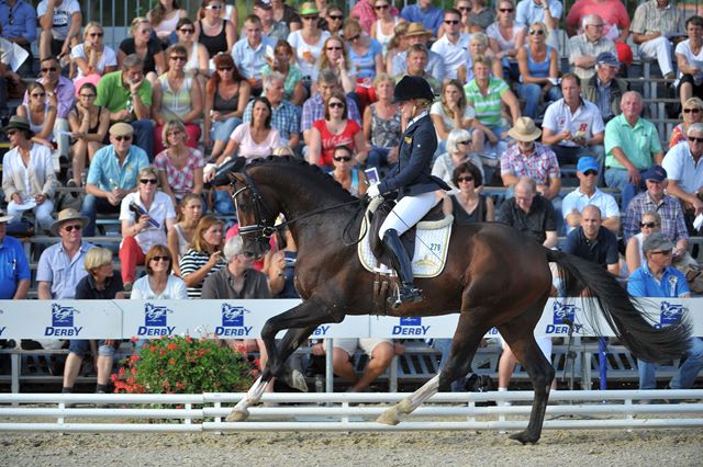 Coal Diamond Jessica Andersson Gal Warendorf 13 BECKER