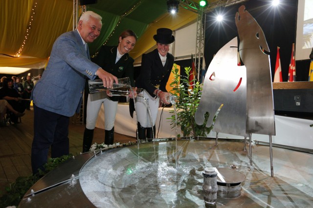 Eroffnungsfeier Brunnen UK Johannpeter