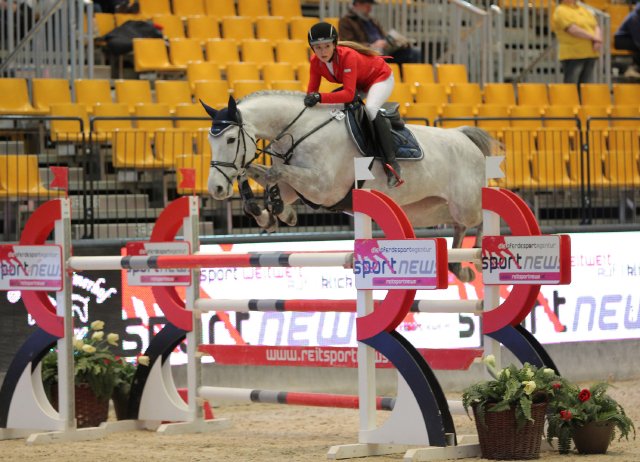 HergethAnnKatrin TranspofixContactMeGirl 08 CSIAm BT Fr