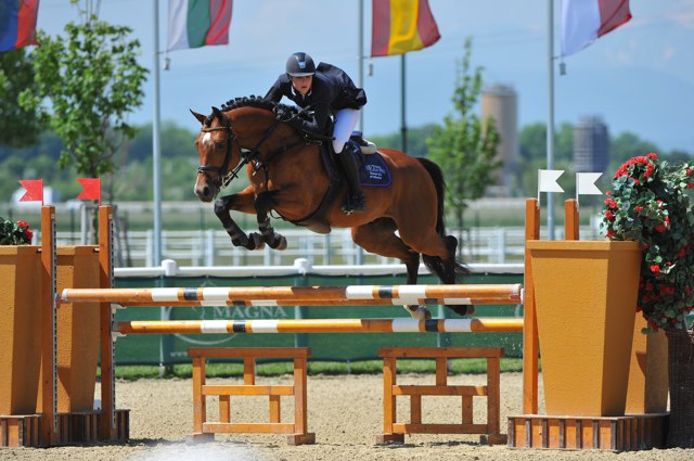 KortAnouk JintroVanDeHeikant 32 YH5 Mi HB