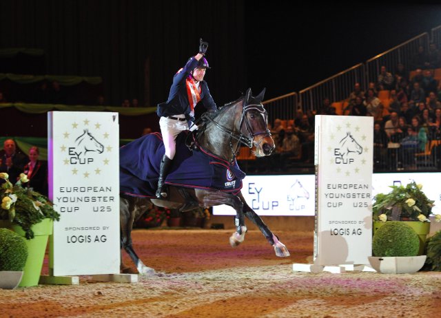 MakoweiPhilipp Chantal 18 CSIU25 EYCup So Ehrenrunde