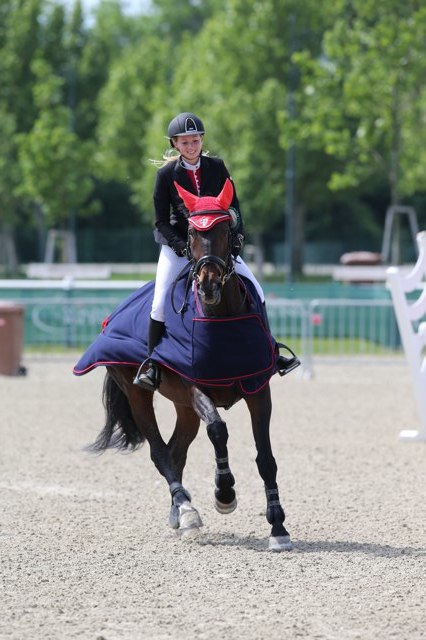 RohacekJennifer Vagyalom 61 VIPSmall So TH SE