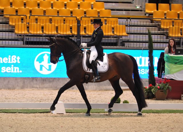 SchneiderDorothee Silvano 23 CDI4 Fr