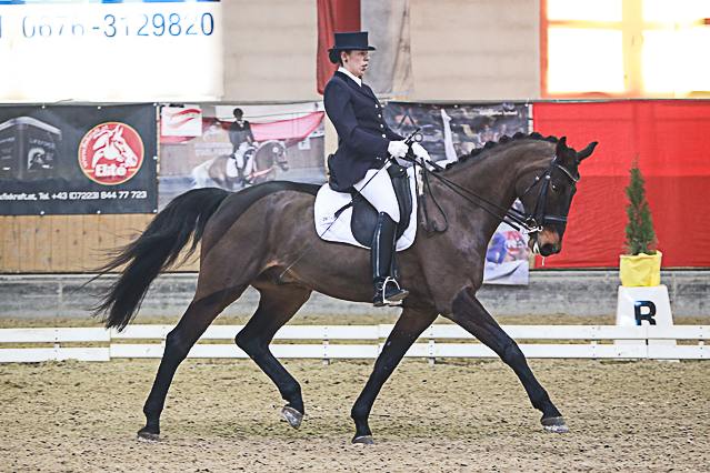 ShiferawJudith Armani263 CDNB StadlPaura Feb14