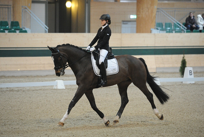 SoberKristina PerfectIllusion cLeitgeb