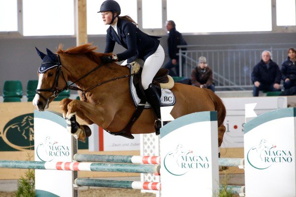 SutterluettyLaura EnnetBandit MR 0215 cLeitgeb