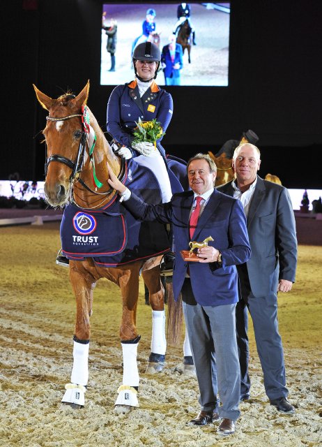 VanLierop Dana JerichWunschtraum 30 CDN STYDressageInter Do SE