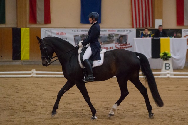 WagenhoferMarion DiandraNegra B HCHC cGraf 01